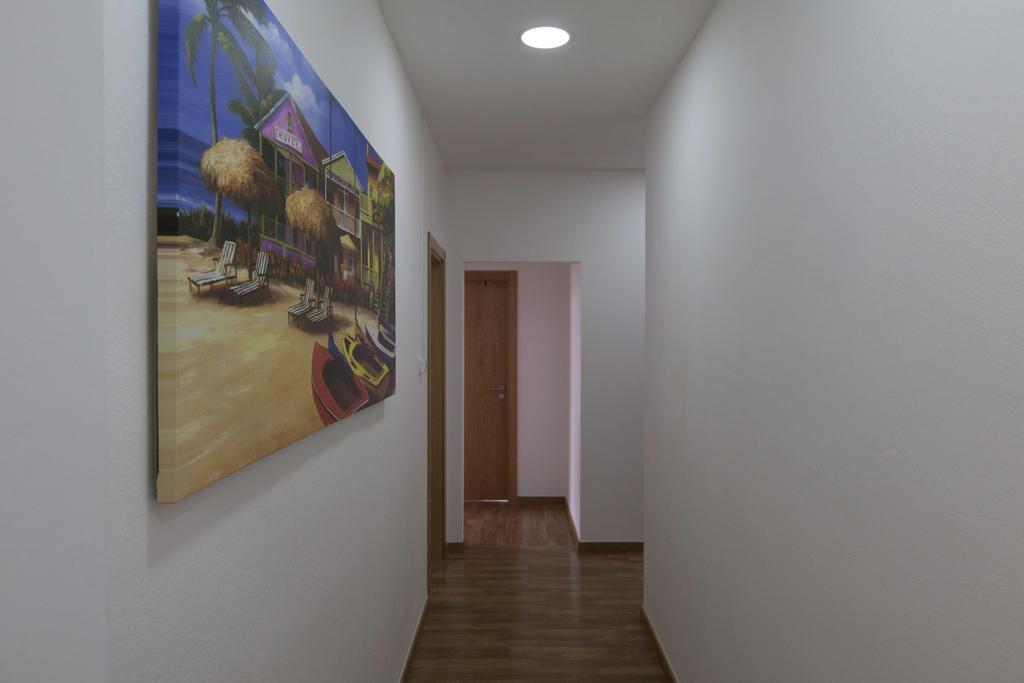 Guest House First Floor Λάγος Εξωτερικό φωτογραφία